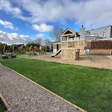 Driffield Black Bull Retreat, Barmston With Private Hot Tubs מראה חיצוני תמונה
